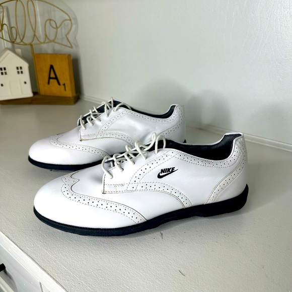Nike Shoes - Nike Golf White and Black Wingtip Saddle Women's Shoes - Sie 9